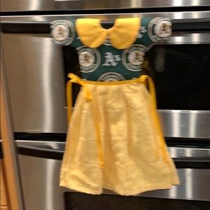 Hand towel to dry your hands